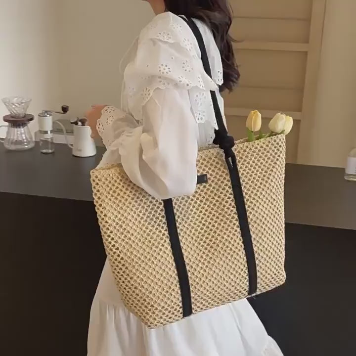 Se você está procurando Bolsas de Praia, aqui você encontra vários modelos com qualidade! Bolsas de praia de crochê, impermeável, grandes e pequenas. Adquira já a sua bolsa de praia! Pagamento facilitado e devolução grátis.